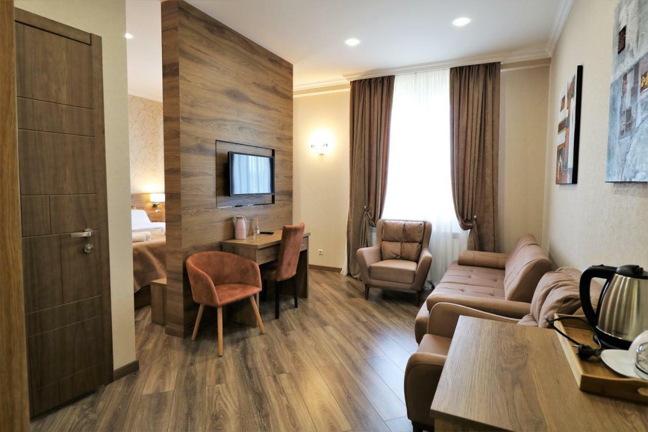 Luxury Aparthotel 5Rooms In Tbilisi Center Luaran gambar